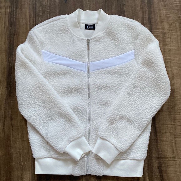 ZYIA Active Flying V Sherpa Bomber Jacket - Picture 2 of 8